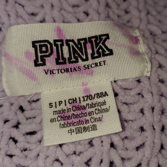 Victoria's Secret Sweater - Picture 7 of 7